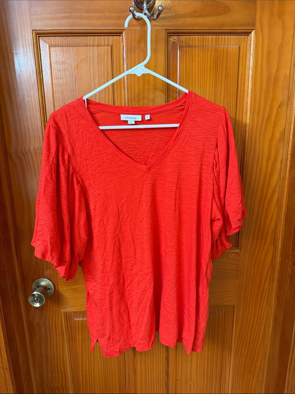 Chico's Bright Red V-Neck Short Sleeve Top size 2 large